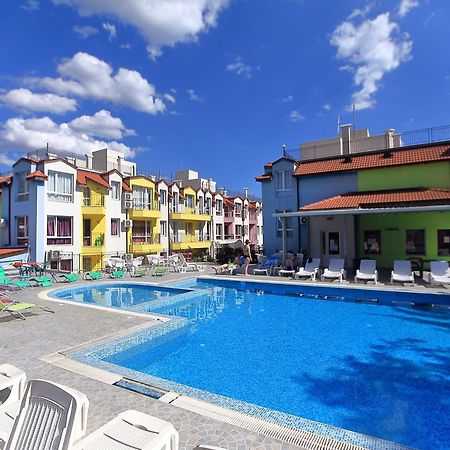 Private Apartment With Parking And Pool Balchik Eksteriør billede
