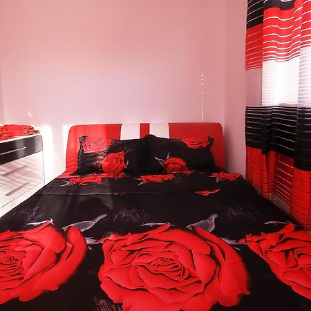 Private Apartment With Parking And Pool Balchik Eksteriør billede