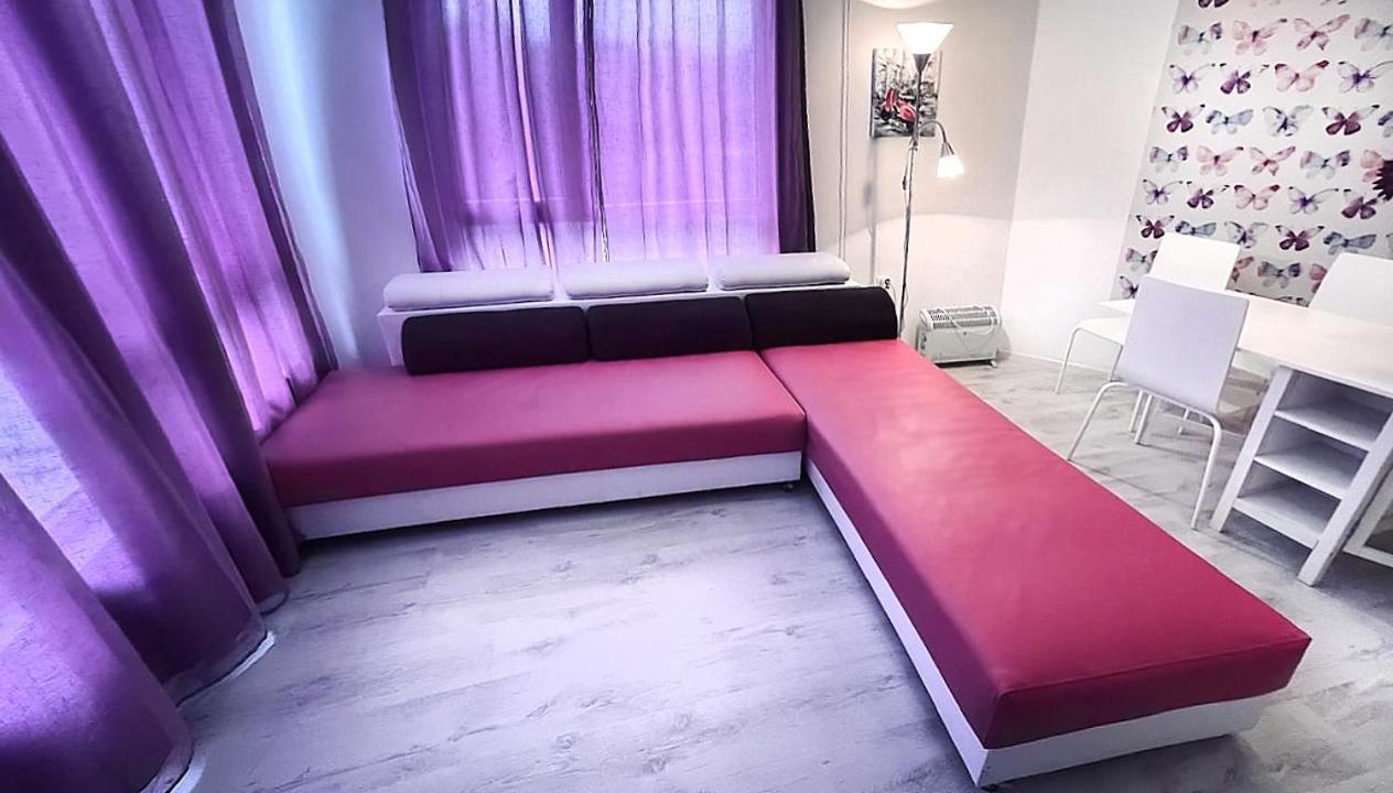 Private Apartment With Parking And Pool Balchik Eksteriør billede