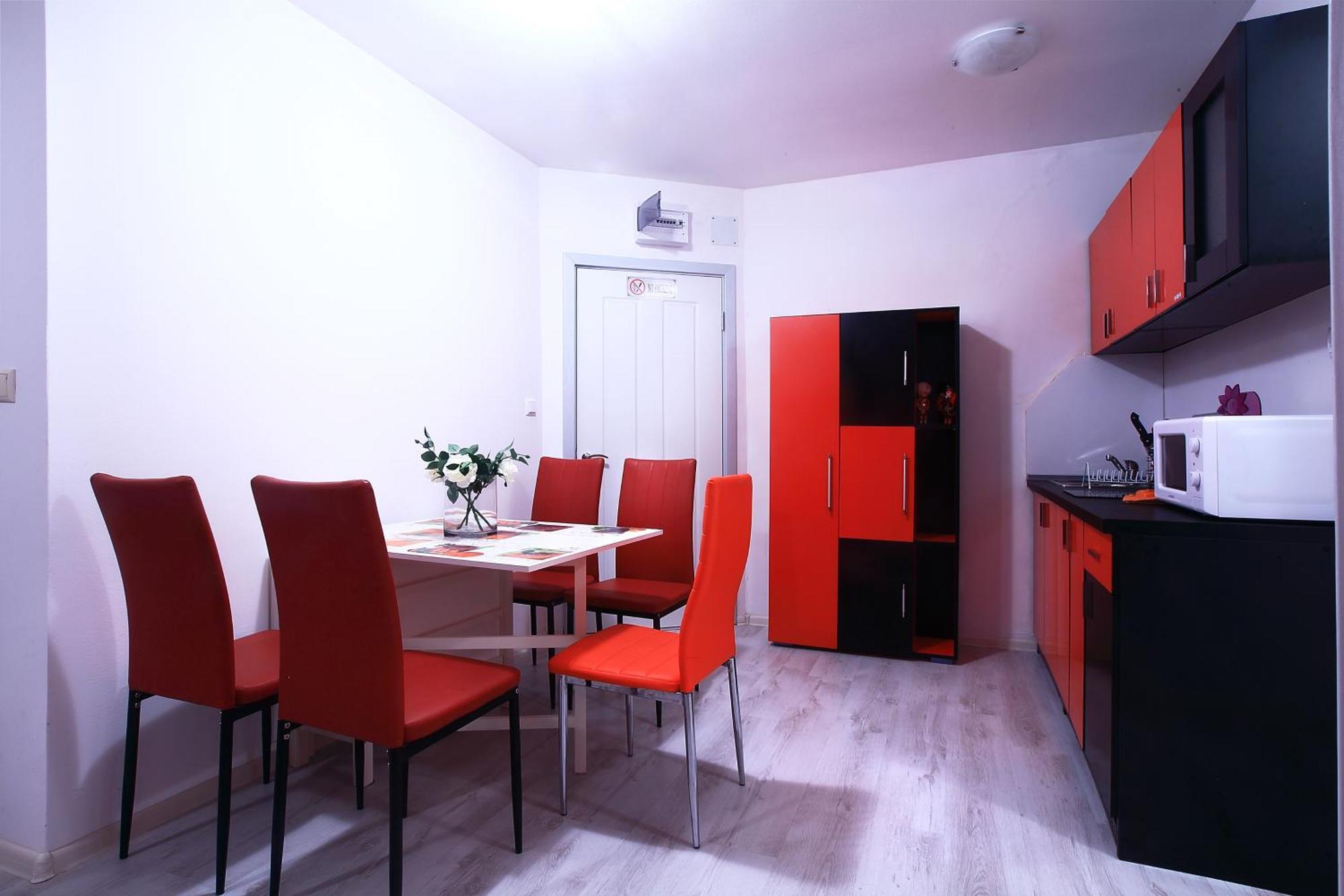 Private Apartment With Parking And Pool Balchik Eksteriør billede