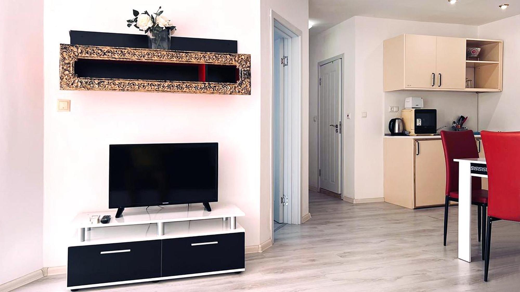 Private Apartment With Parking And Pool Balchik Eksteriør billede