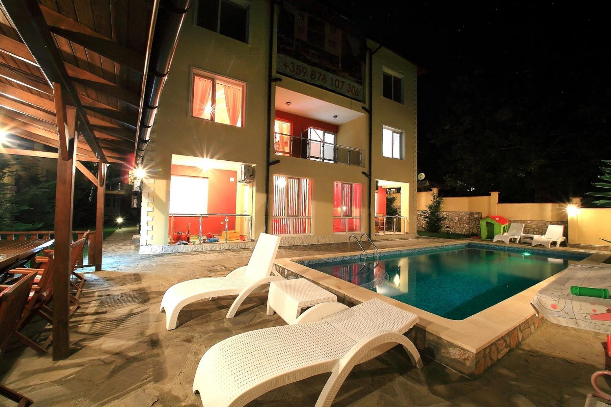 Private Apartment With Parking And Pool Balchik Eksteriør billede